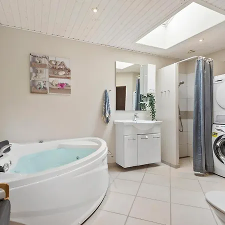 4 Bedroom In * Norre Nebel