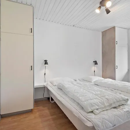 Feriehus 4 Bedroom In *